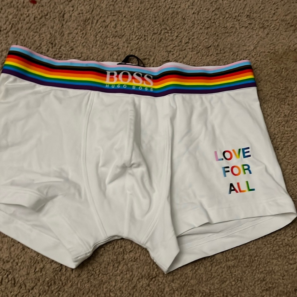 NWT men’s size M BOSS Hugo Boss boxer briefs